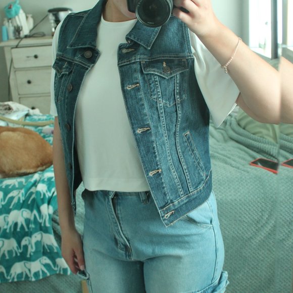 Old Navy Button Up Jean Vest - Picture 3 of 5